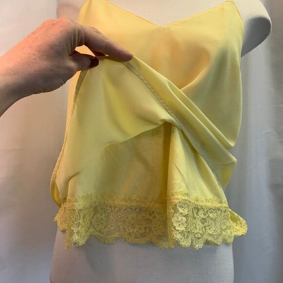 ABERCROMBIE & Fitch yellow camisole sz M - Picture 2 of 7